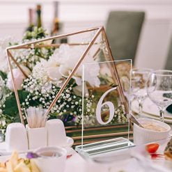 حامل لافتات اكريليك، شفاف، للطاوله المكتب والمتاجر والمطاعم (2مقاس) 7 حامل لافتات اكريليك